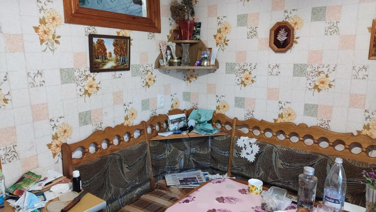Аренда Квартиры Или Комнат В Квартире Zhmerynka Ngoại thất bức ảnh
