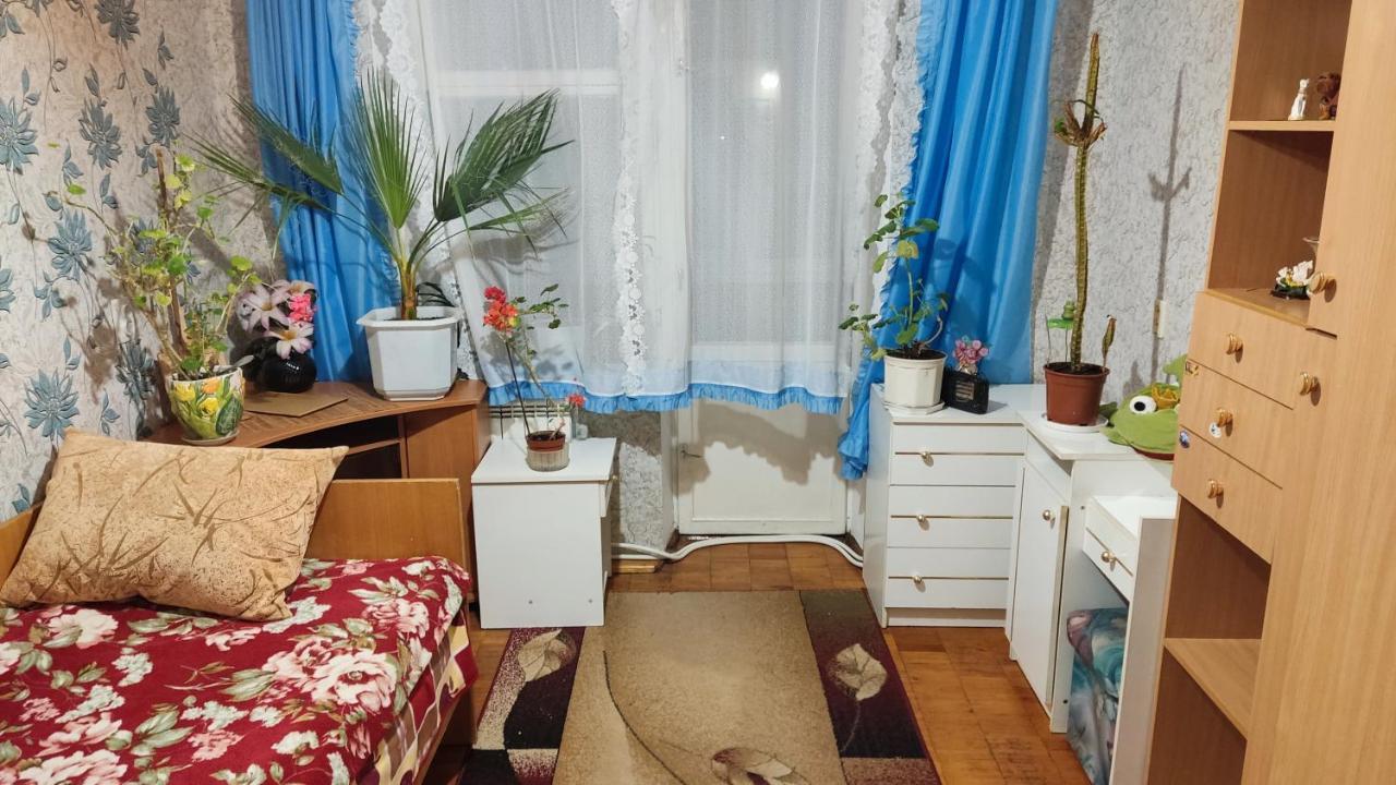 Аренда Квартиры Или Комнат В Квартире Zhmerynka Ngoại thất bức ảnh